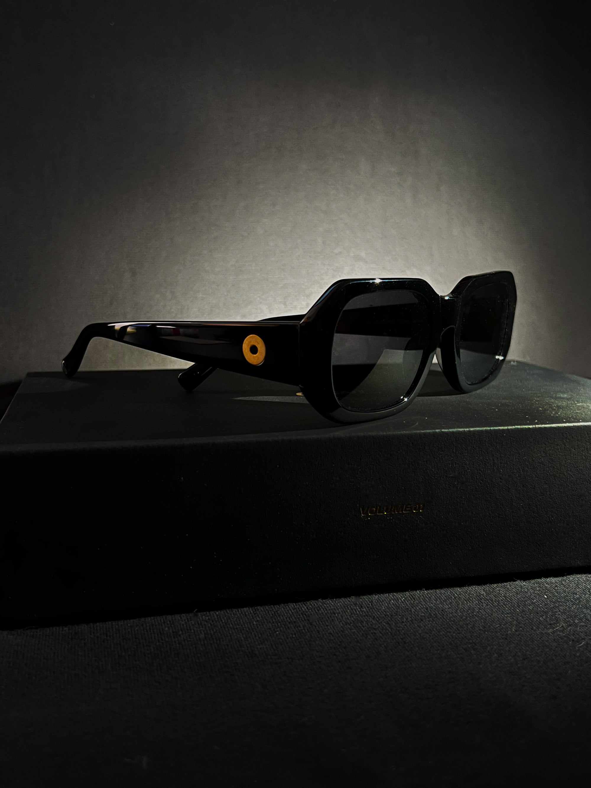 CHSN1 EYEWEAR SET (VOL. 1)